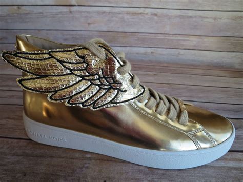 winged shoes of hermes|Hermes shoes greek mythology.